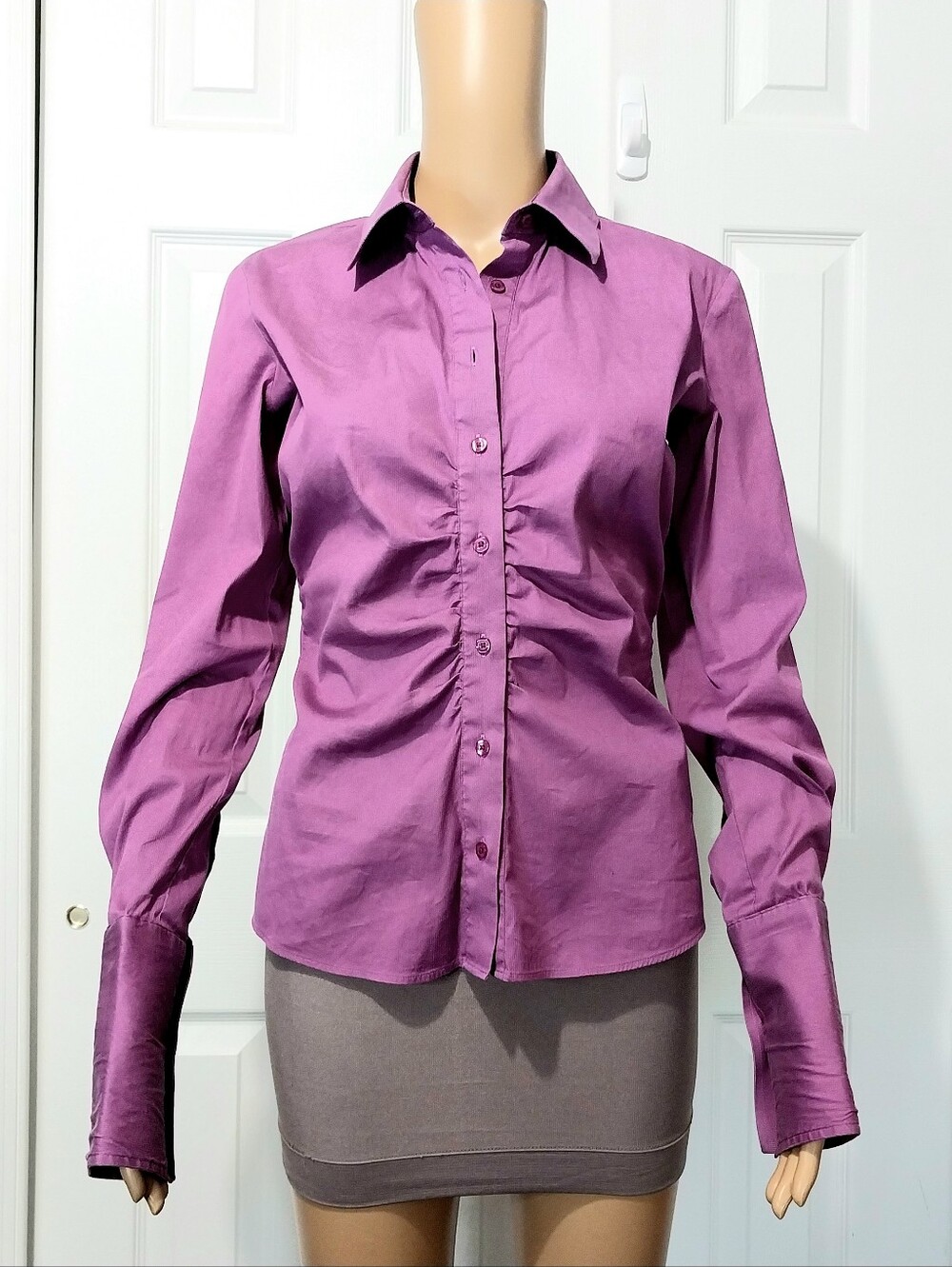 Thomas Pink Ruched Front Button-Down Shirt, Size US 6‎